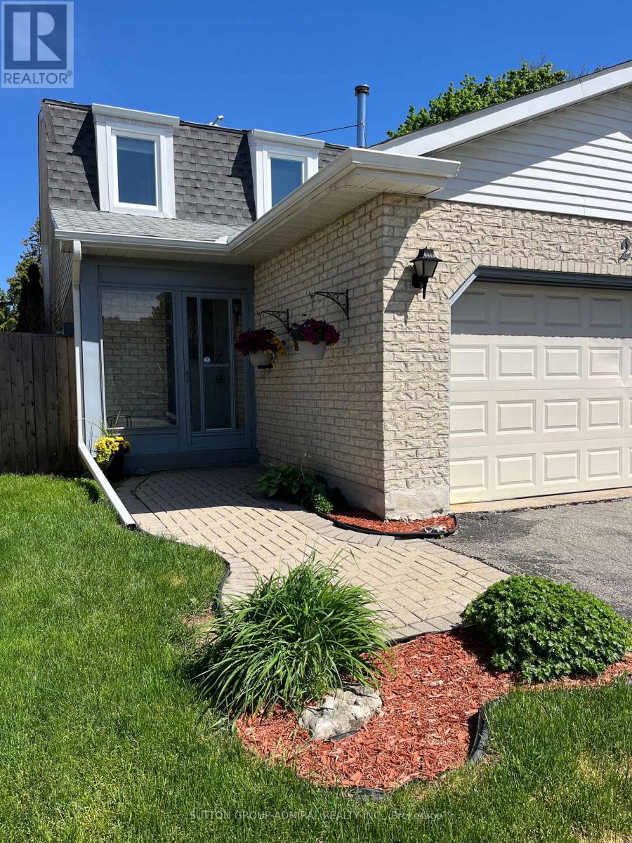 218 Mullen Drive, Vaughan (Brownridge), Ontario L4J 2P1 - Photo 2 - N13152014