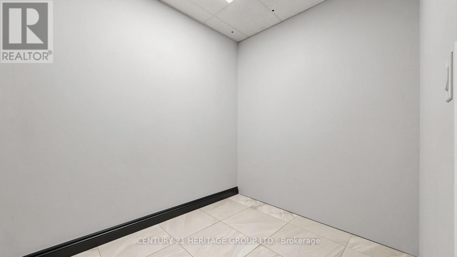 Level 1 Unit 9 (Ne-1) - 9205 Yonge Street, Richmond Hill, Ontario  L4C 1V5 - Photo 18 - N13152216