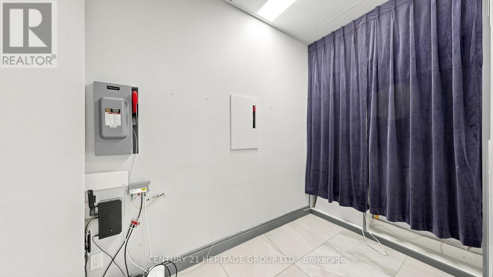 Level 1 Unit 9 (Ne-1) - 9205 Yonge Street, Richmond Hill, Ontario  L4C 1V5 - Photo 21 - N13152216