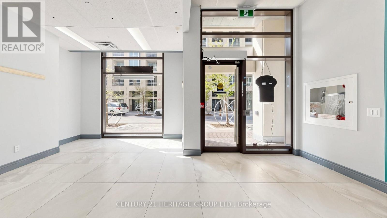 Level 1 Unit 9 (Ne-1) - 9205 Yonge Street, Richmond Hill, Ontario  L4C 1V5 - Photo 9 - N13152216