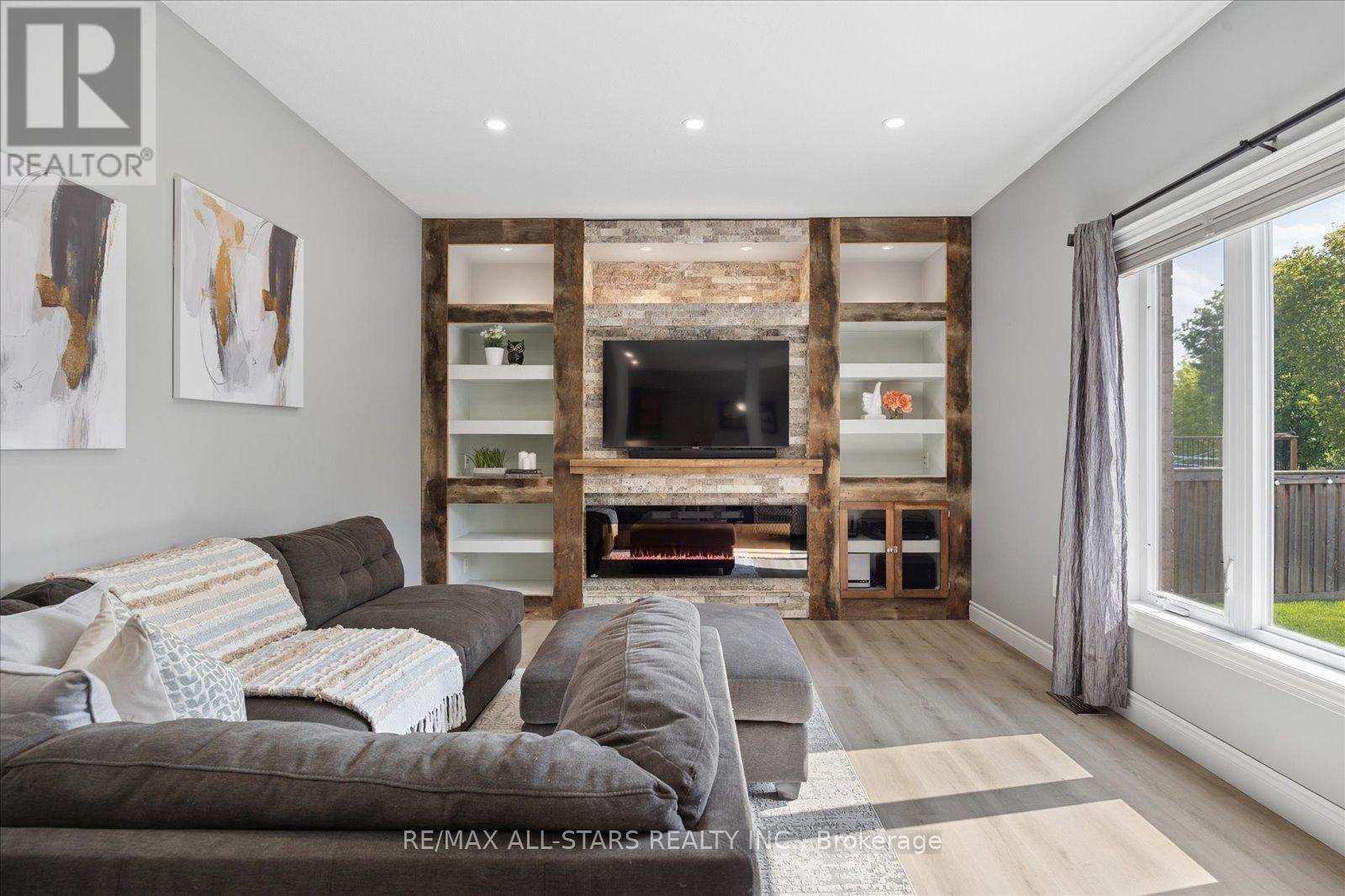 18 Carleton Trail, New Tecumseth, Ontario  L0G 1A0 - Photo 7 - N13152232