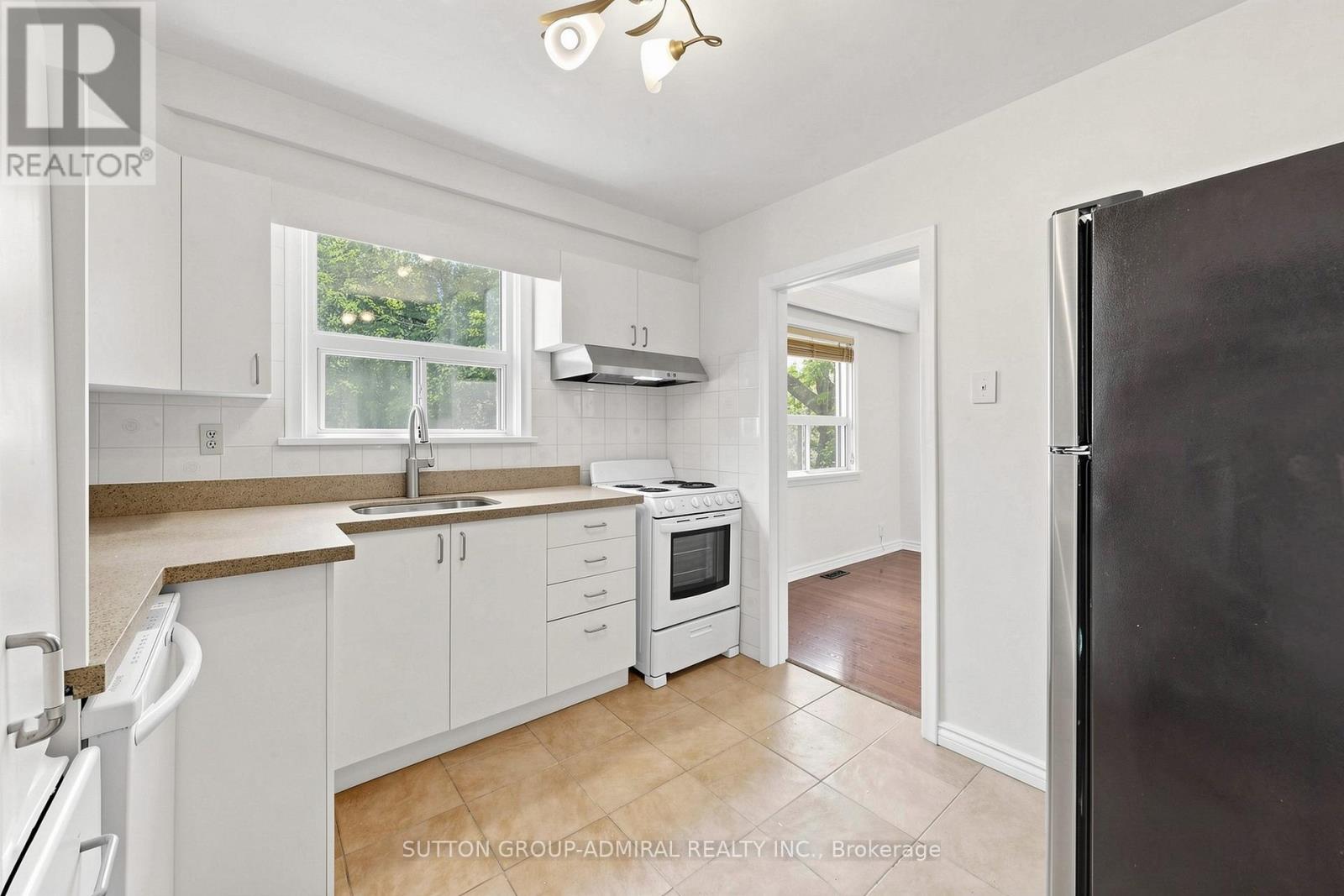 319 Patricia Avenue, Toronto, Ontario  M2R 2M6 - Photo 12 - C13127508