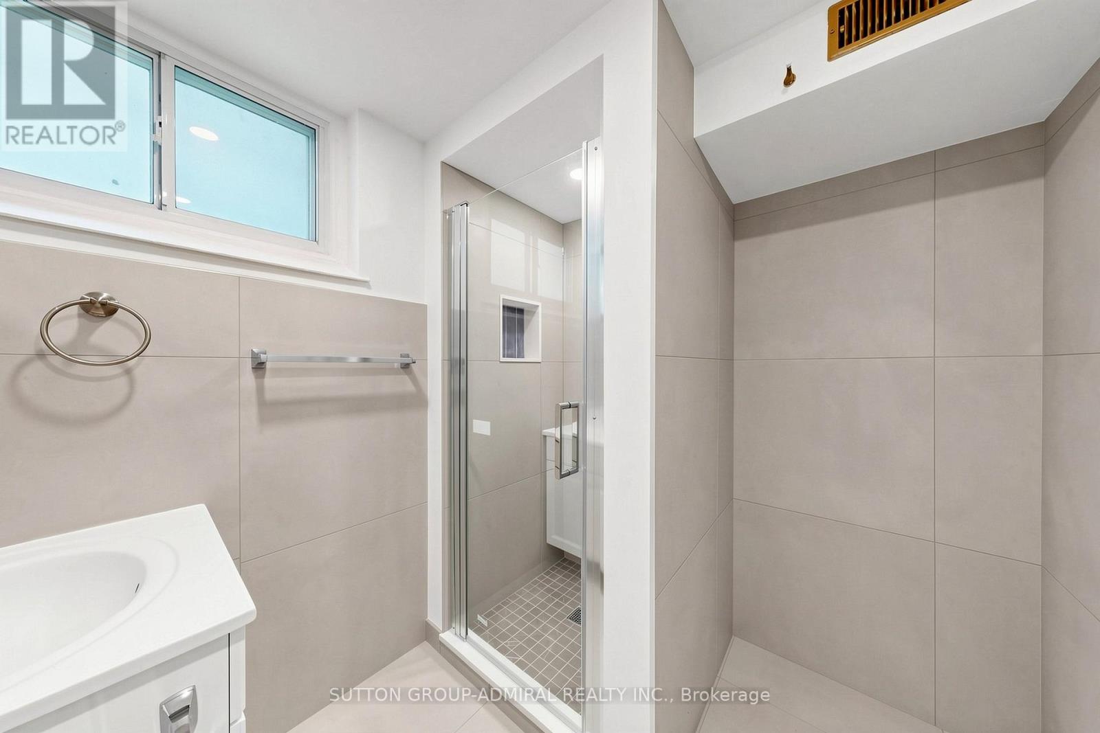 319 Patricia Avenue, Toronto, Ontario  M2R 2M6 - Photo 26 - C13127508