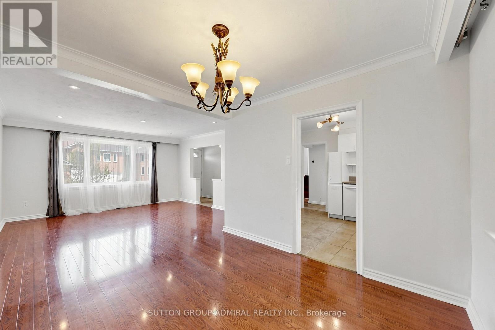 319 Patricia Avenue, Toronto, Ontario  M2R 2M6 - Photo 9 - C13127508