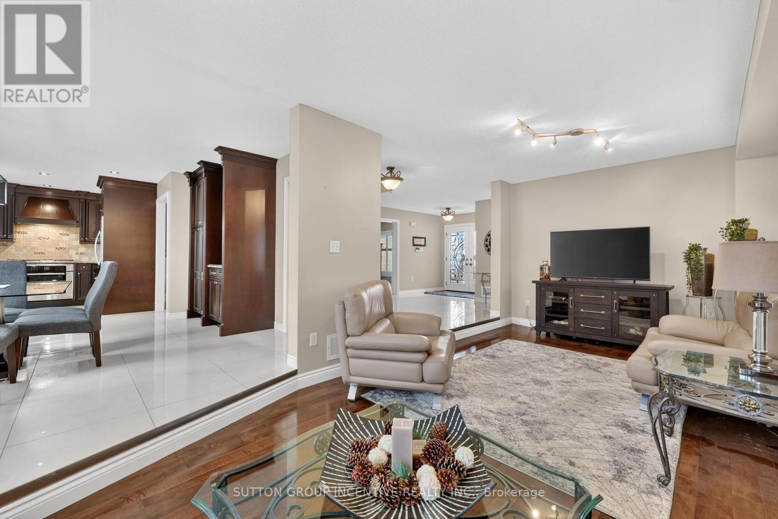 4 Chantal Street, Barrie (Painswick South), Ontario  L4N 9S4 - Photo 15 - S13152208