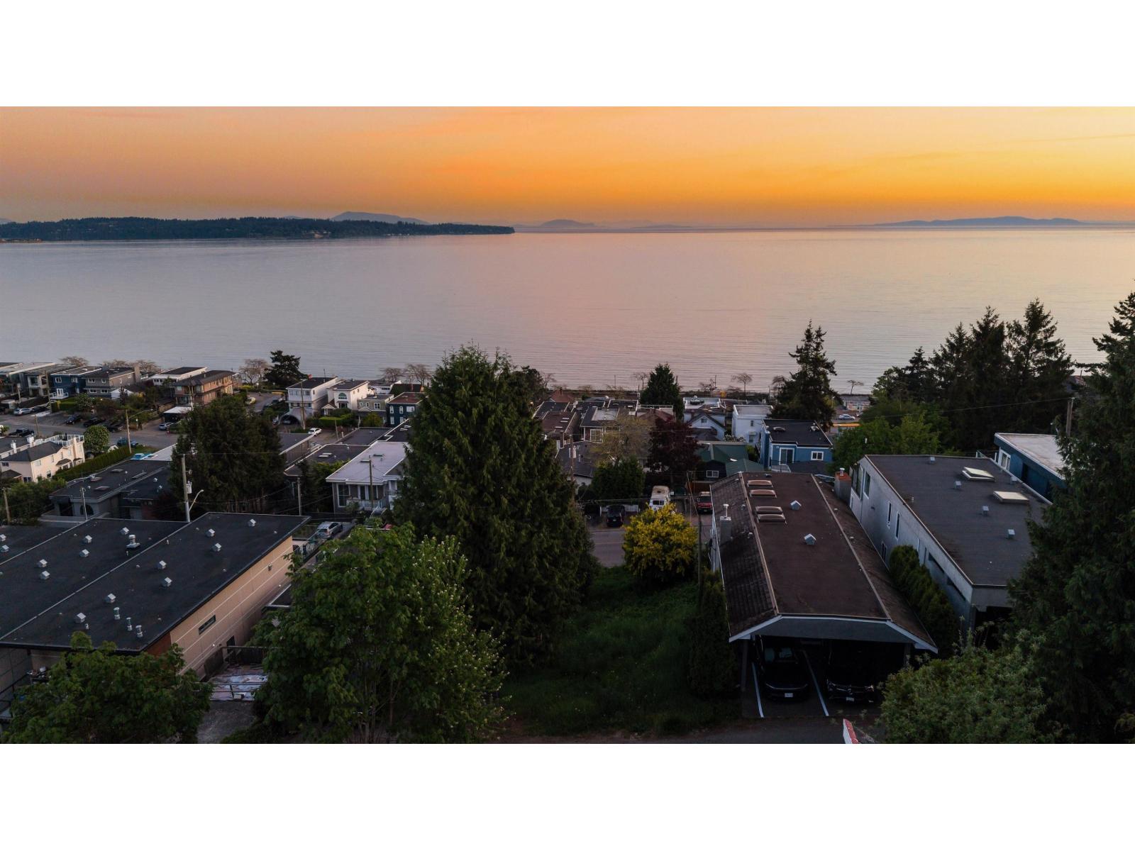 15519 Columbia Avenue, White Rock, British Columbia V4B 1K5 - Photo 9 - R3123819