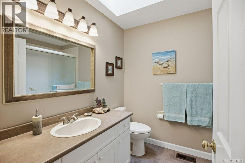 533 Aspen Ave, Qualicum Beach, British Columbia  V9K 1A6 - Photo 16 - 1037514