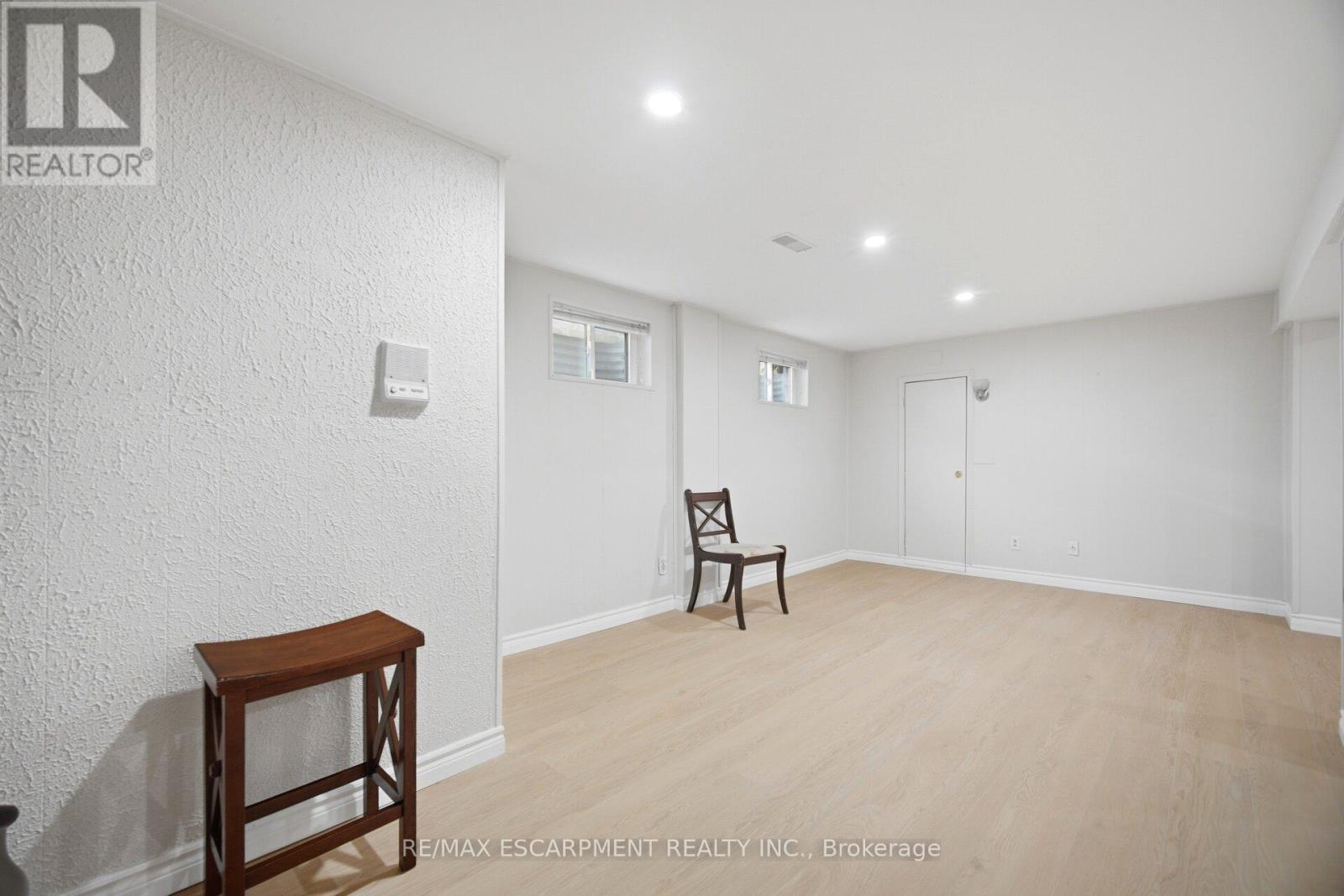 1926 Reiss Court, Mississauga, Ontario  L5J 3S3 - Photo 13 - W13151988