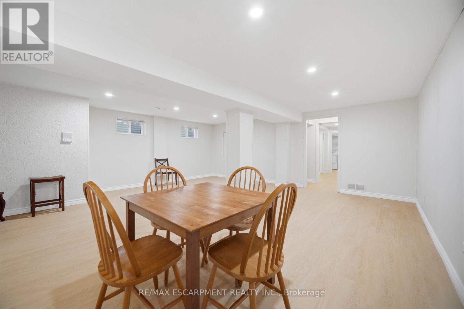 1926 Reiss Court, Mississauga, Ontario  L5J 3S3 - Photo 16 - W13151988