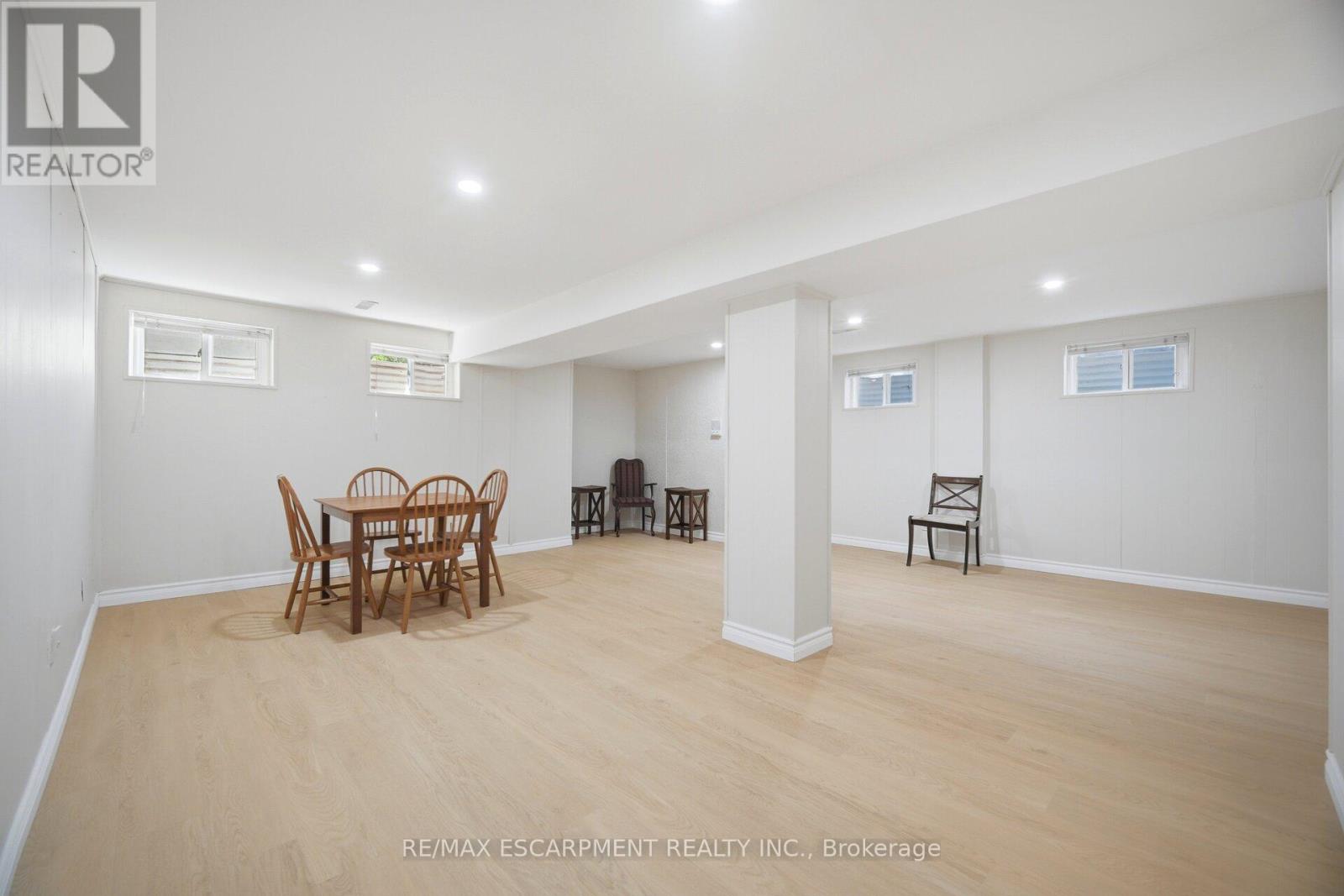 1926 Reiss Court, Mississauga, Ontario  L5J 3S3 - Photo 18 - W13151988