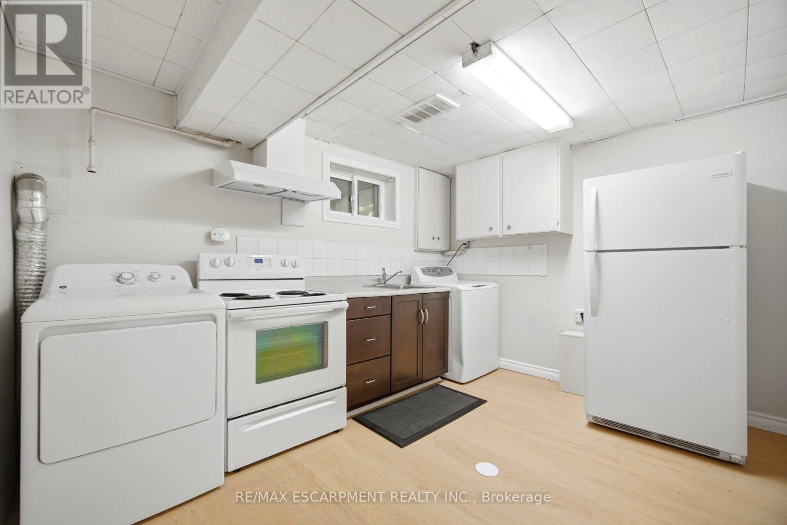 1926 Reiss Court, Mississauga, Ontario  L5J 3S3 - Photo 21 - W13151988