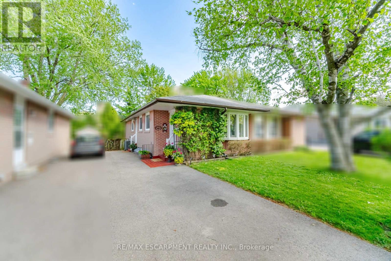 1926 Reiss Court, Mississauga, Ontario  L5J 3S3 - Photo 7 - W13151988
