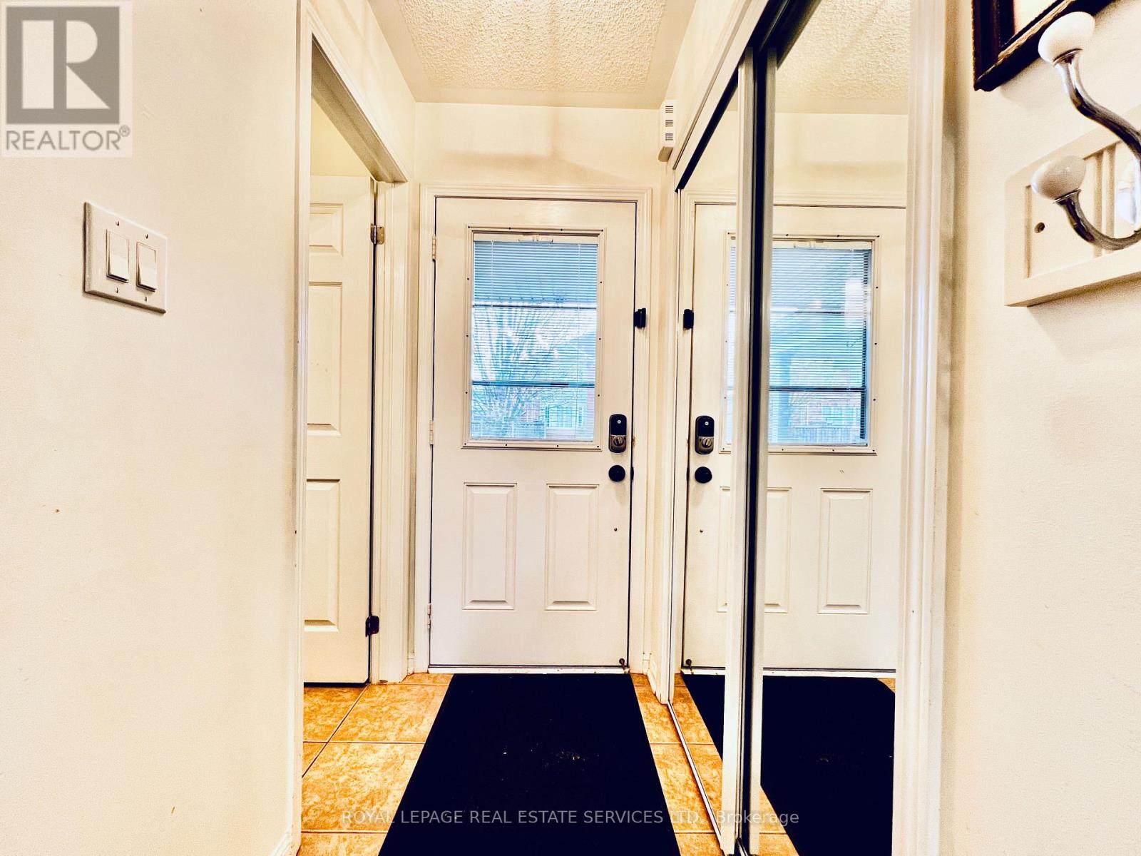 906 Burrows Gate, Milton, Ontario  L9T 0K7 - Photo 4 - W13152114