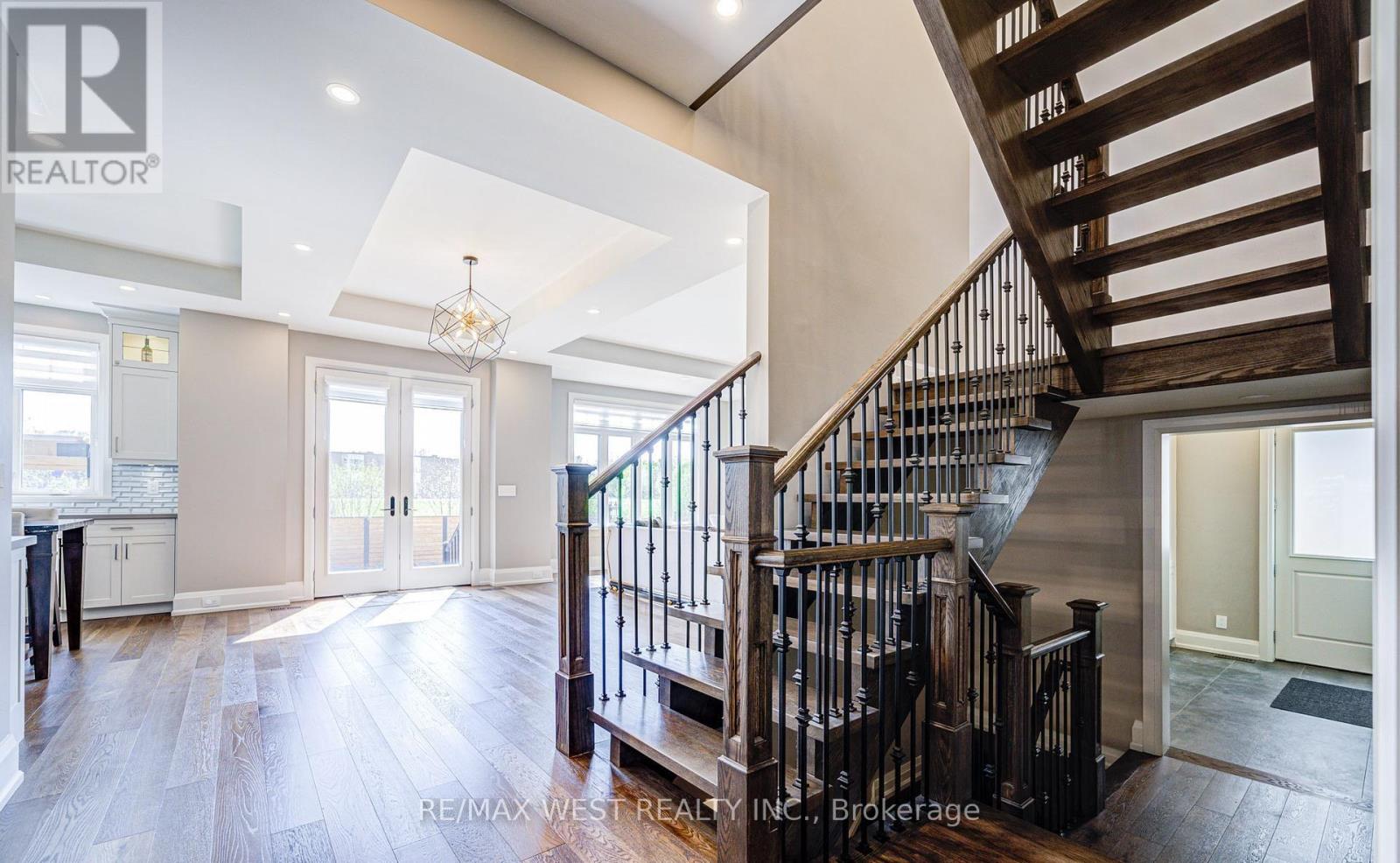 2194 Haygate Crescent, Mississauga (Sheridan), Ontario  L5K 1L5 - Photo 10 - W13152118