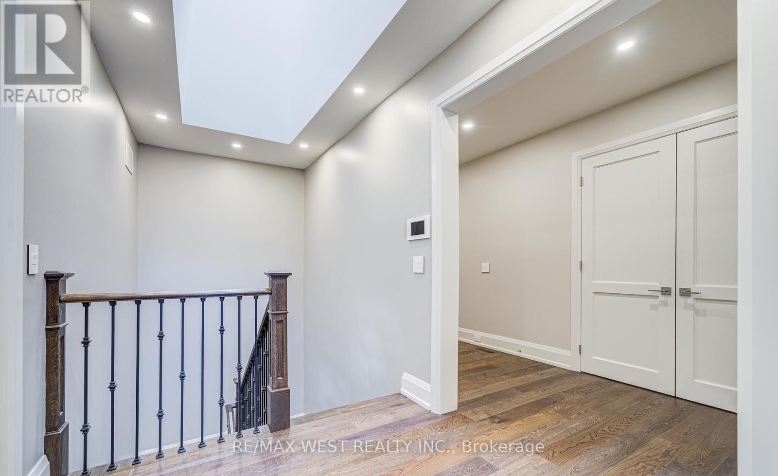 2194 Haygate Crescent, Mississauga (Sheridan), Ontario  L5K 1L5 - Photo 19 - W13152118