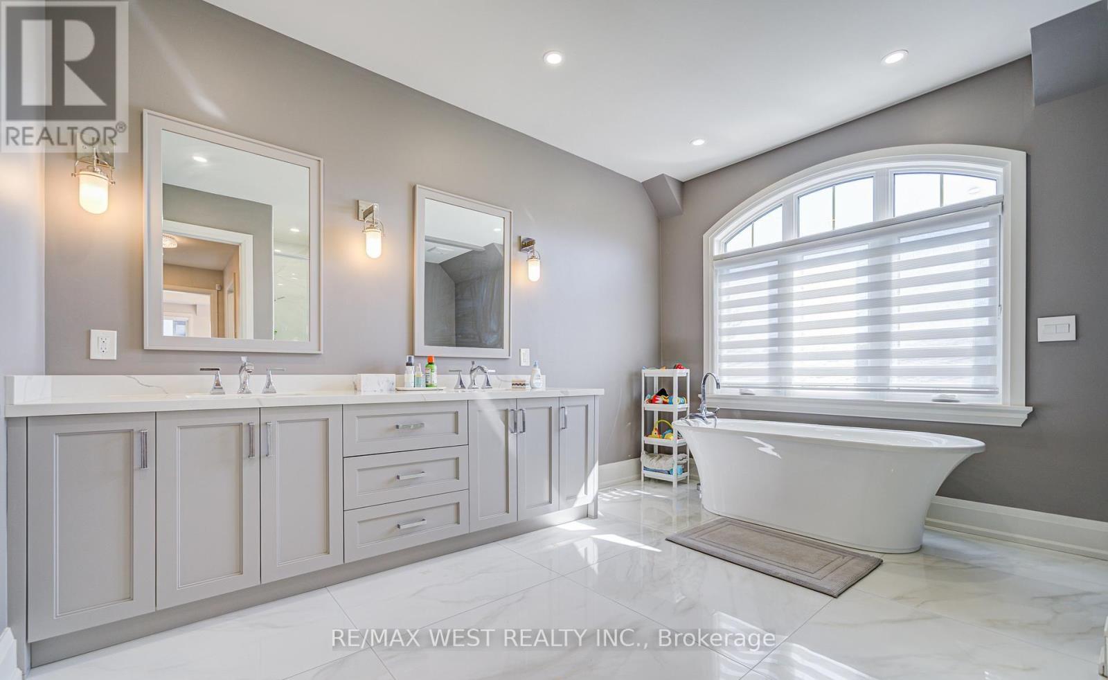 2194 Haygate Crescent, Mississauga (Sheridan), Ontario  L5K 1L5 - Photo 25 - W13152118