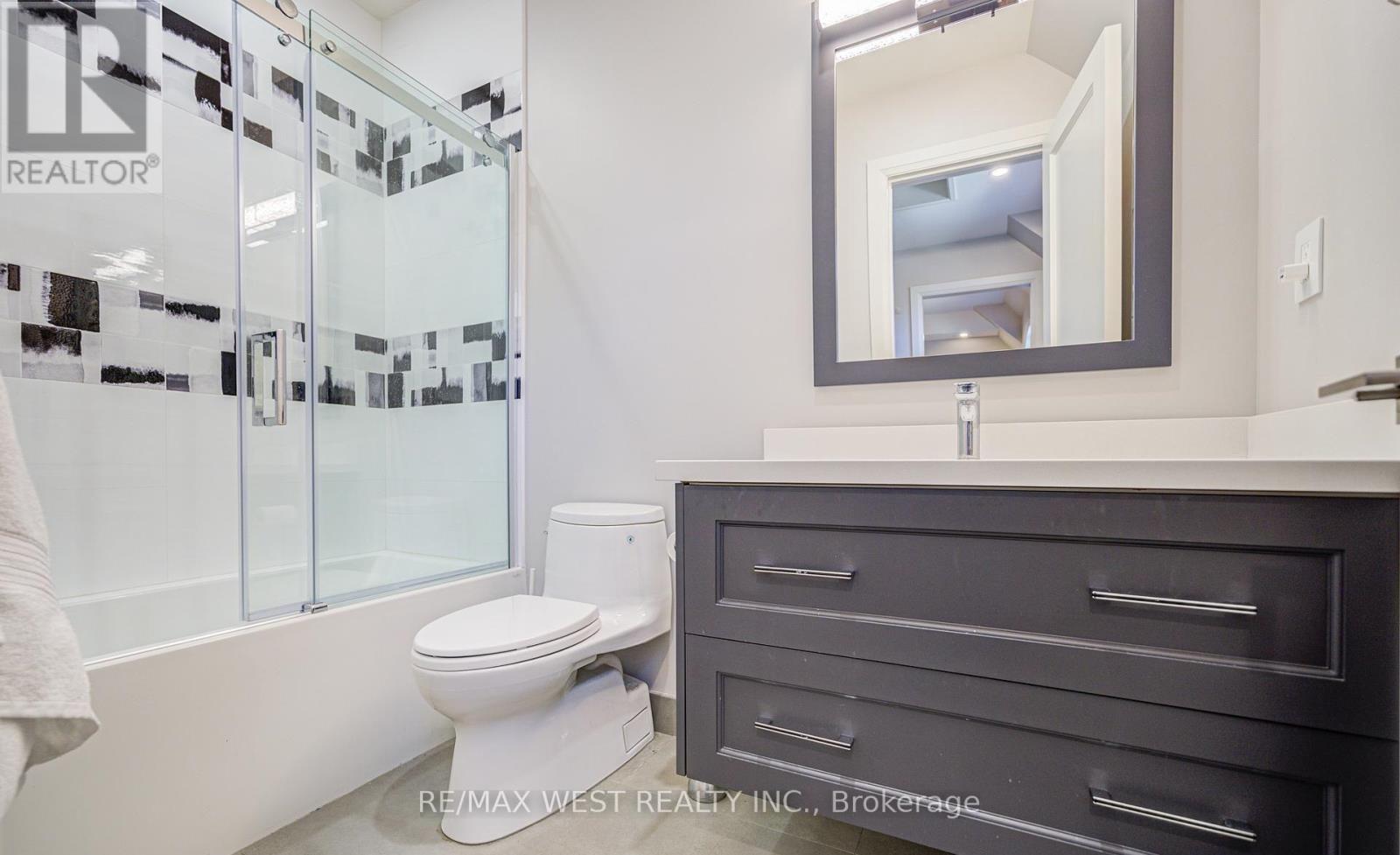 2194 Haygate Crescent, Mississauga (Sheridan), Ontario  L5K 1L5 - Photo 32 - W13152118