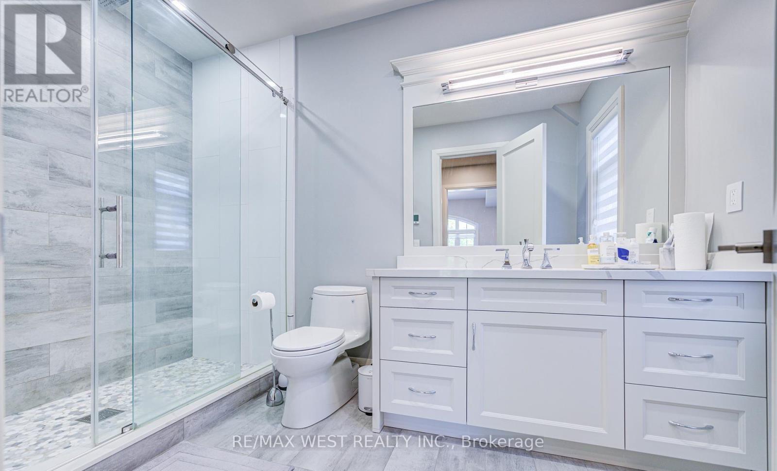2194 Haygate Crescent, Mississauga (Sheridan), Ontario  L5K 1L5 - Photo 37 - W13152118