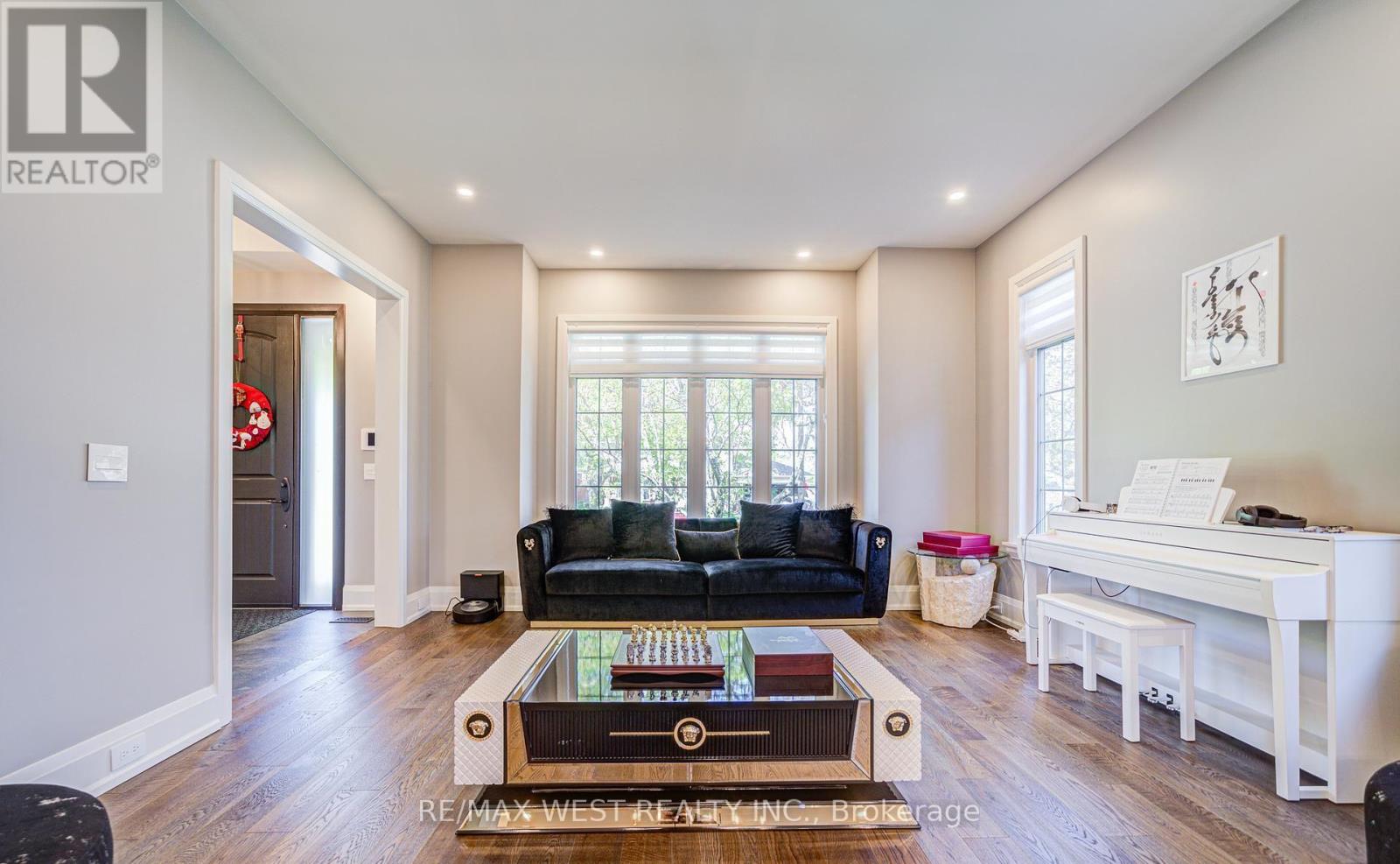 2194 Haygate Crescent, Mississauga (Sheridan), Ontario  L5K 1L5 - Photo 5 - W13152118