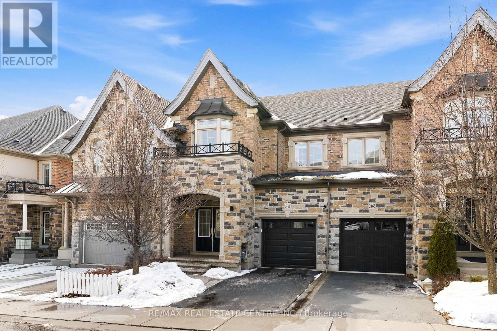 2466 Village Common, Oakville, Ontario  L6M 0S2 - Photo 6 - W13152136