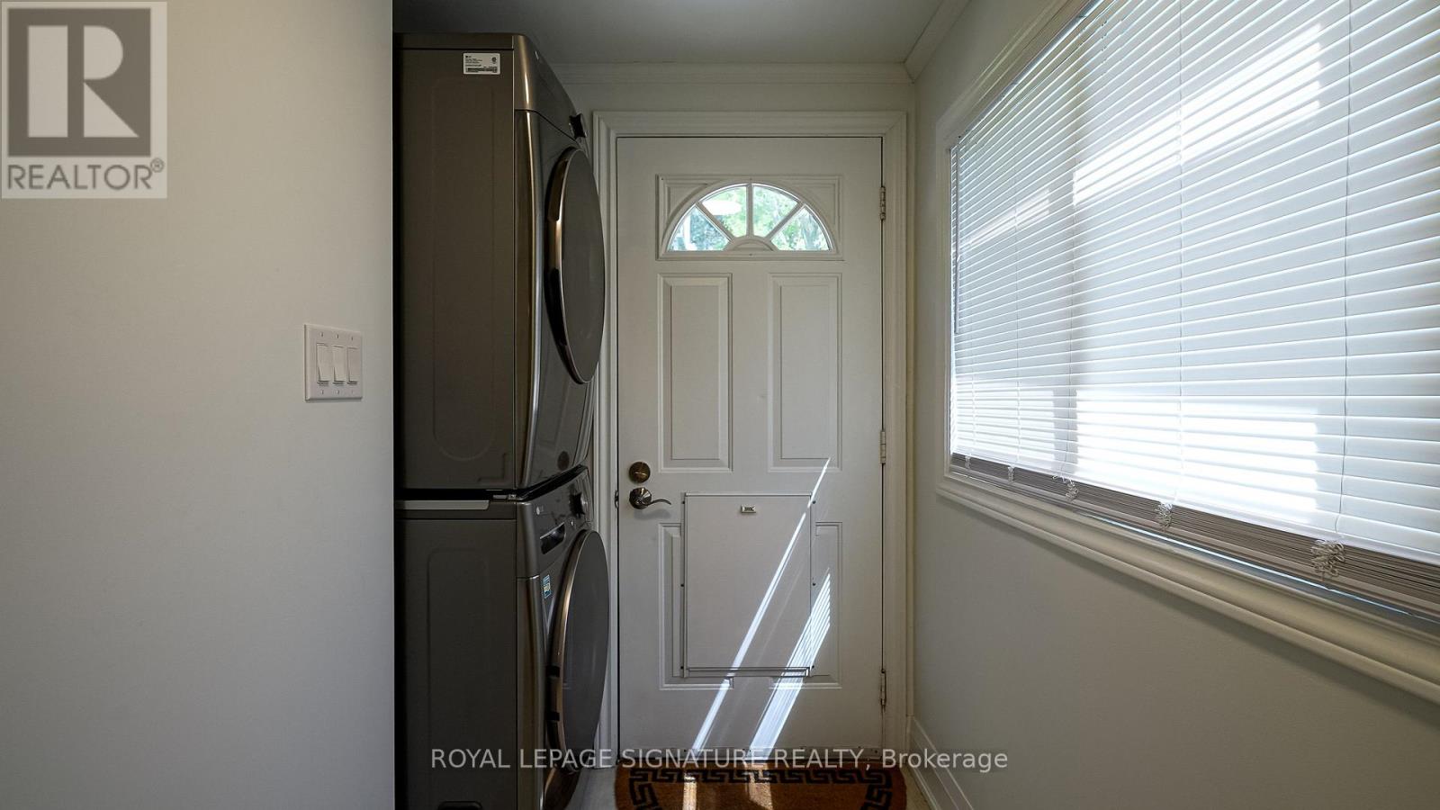 Main - 30 Preston Road, Toronto, Ontario  M6E 1Y7 - Photo 12 - W13152178