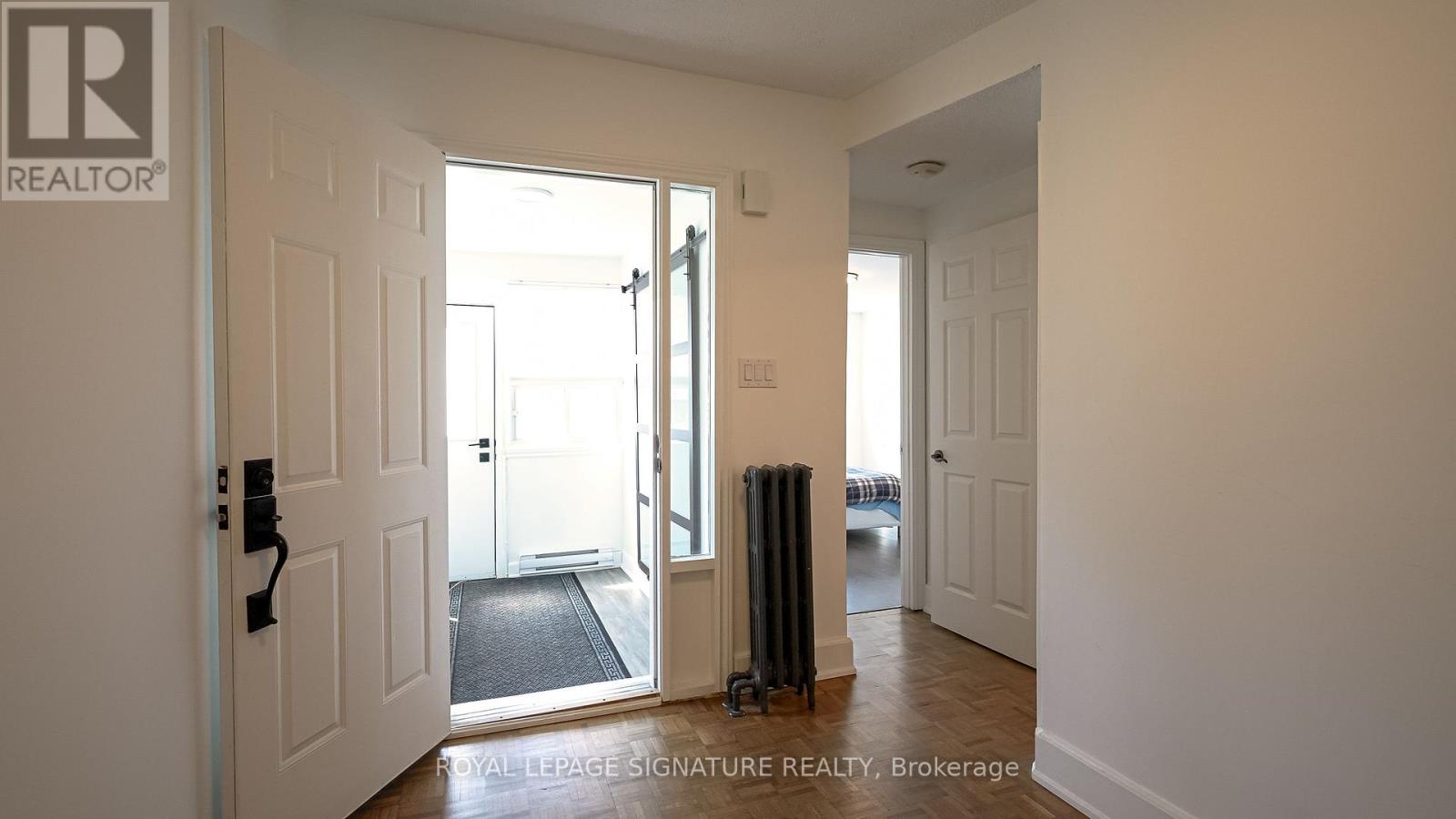 Main - 30 Preston Road, Toronto, Ontario  M6E 1Y7 - Photo 4 - W13152178