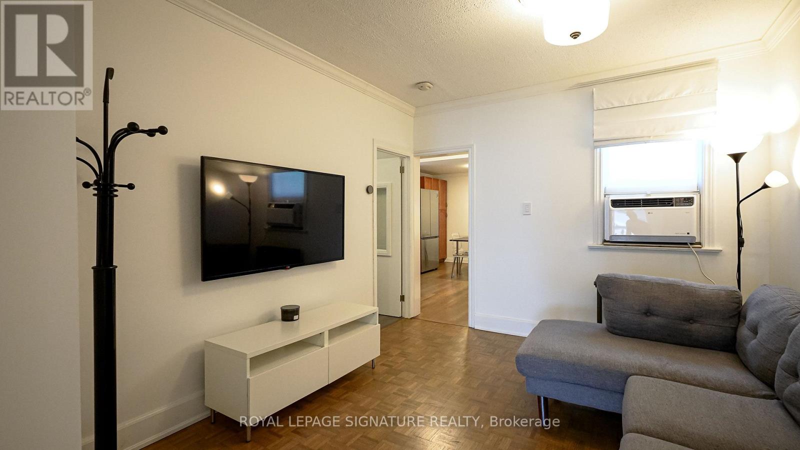 Main - 30 Preston Road, Toronto, Ontario  M6E 1Y7 - Photo 5 - W13152178