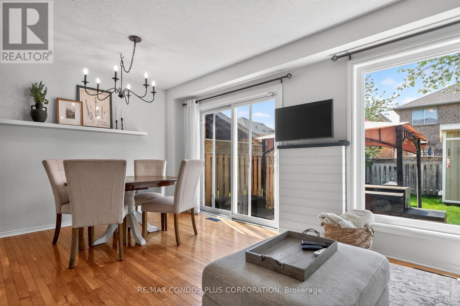 3353 Wild Cherry Lane, Mississauga, Ontario  L5N 7N7 - Photo 11 - W13152182