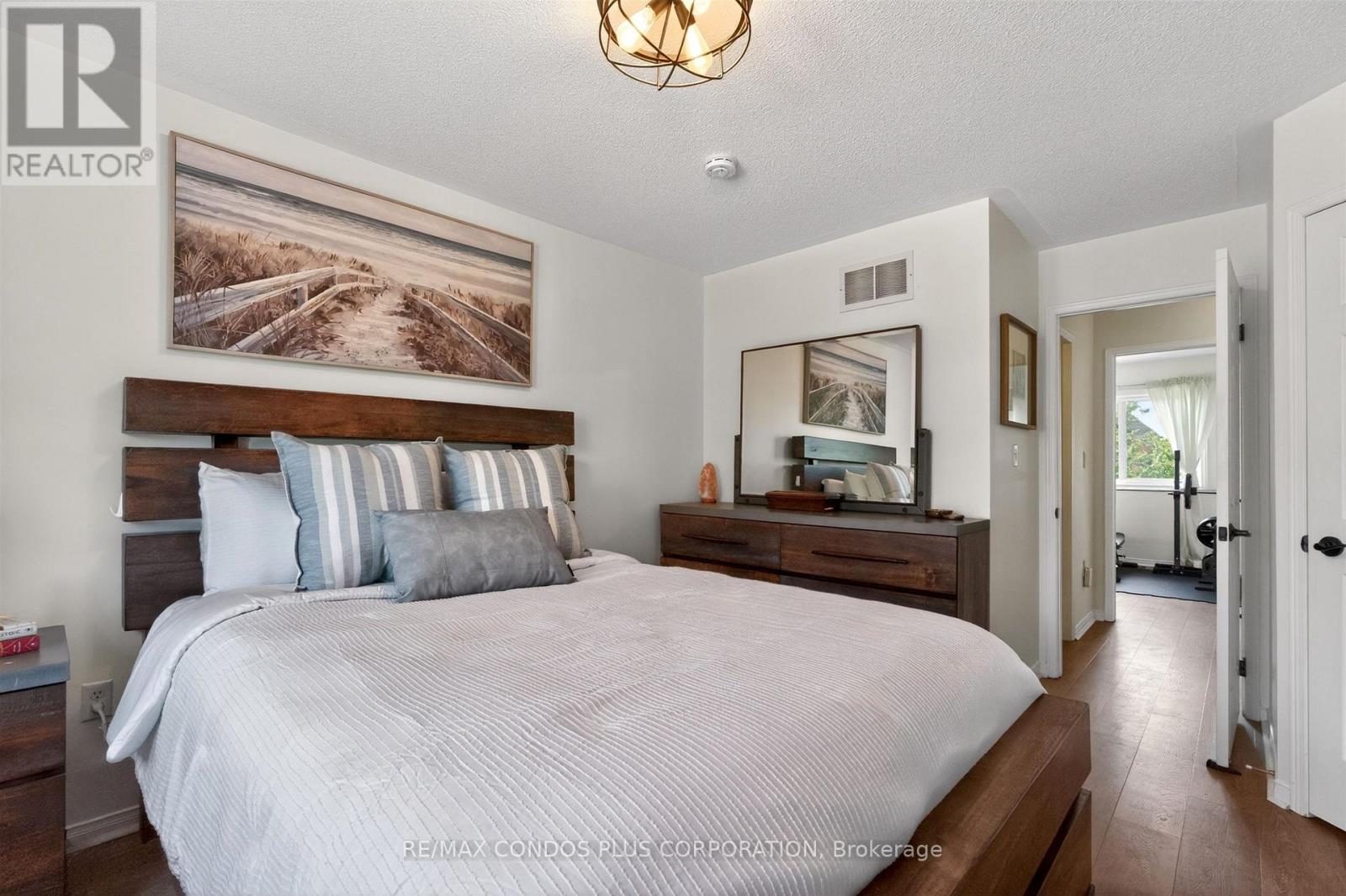 3353 Wild Cherry Lane, Mississauga, Ontario  L5N 7N7 - Photo 19 - W13152182