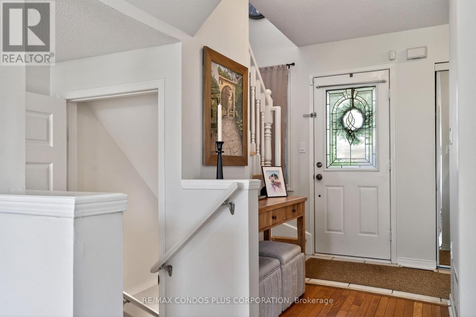 3353 Wild Cherry Lane, Mississauga, Ontario  L5N 7N7 - Photo 7 - W13152182