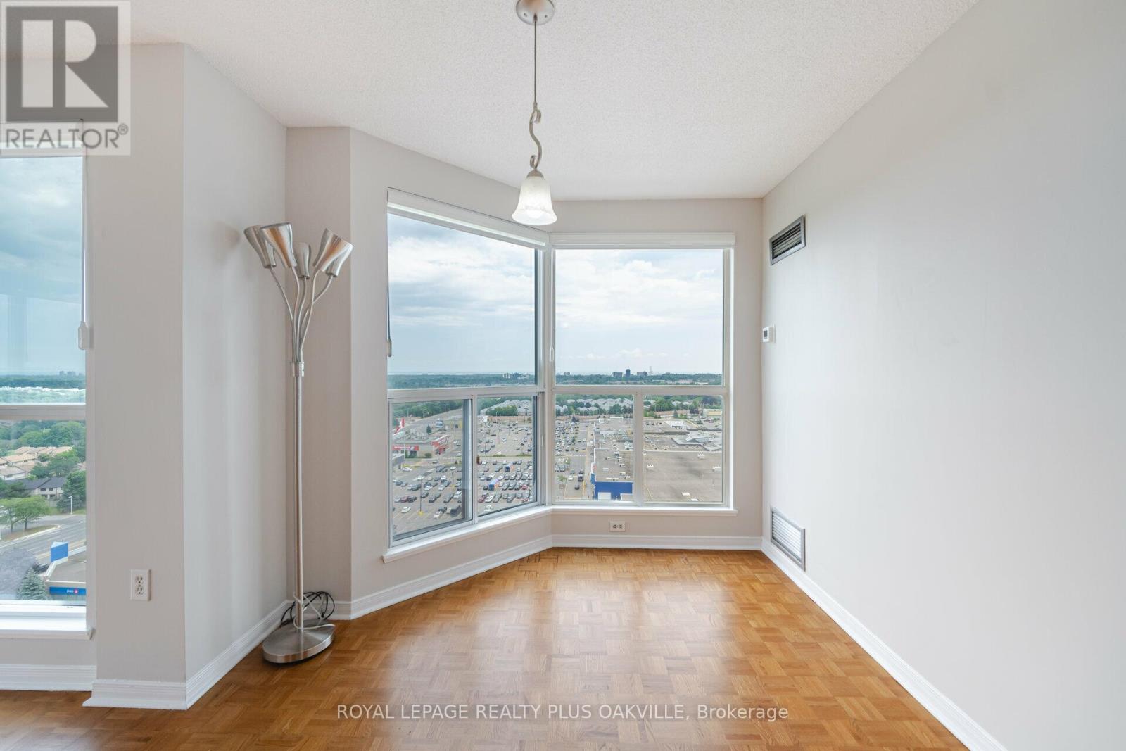 1810 - 2177 Burnhamthorpe Road W, Mississauga, Ontario  L5L 5P9 - Photo 9 - W13152230