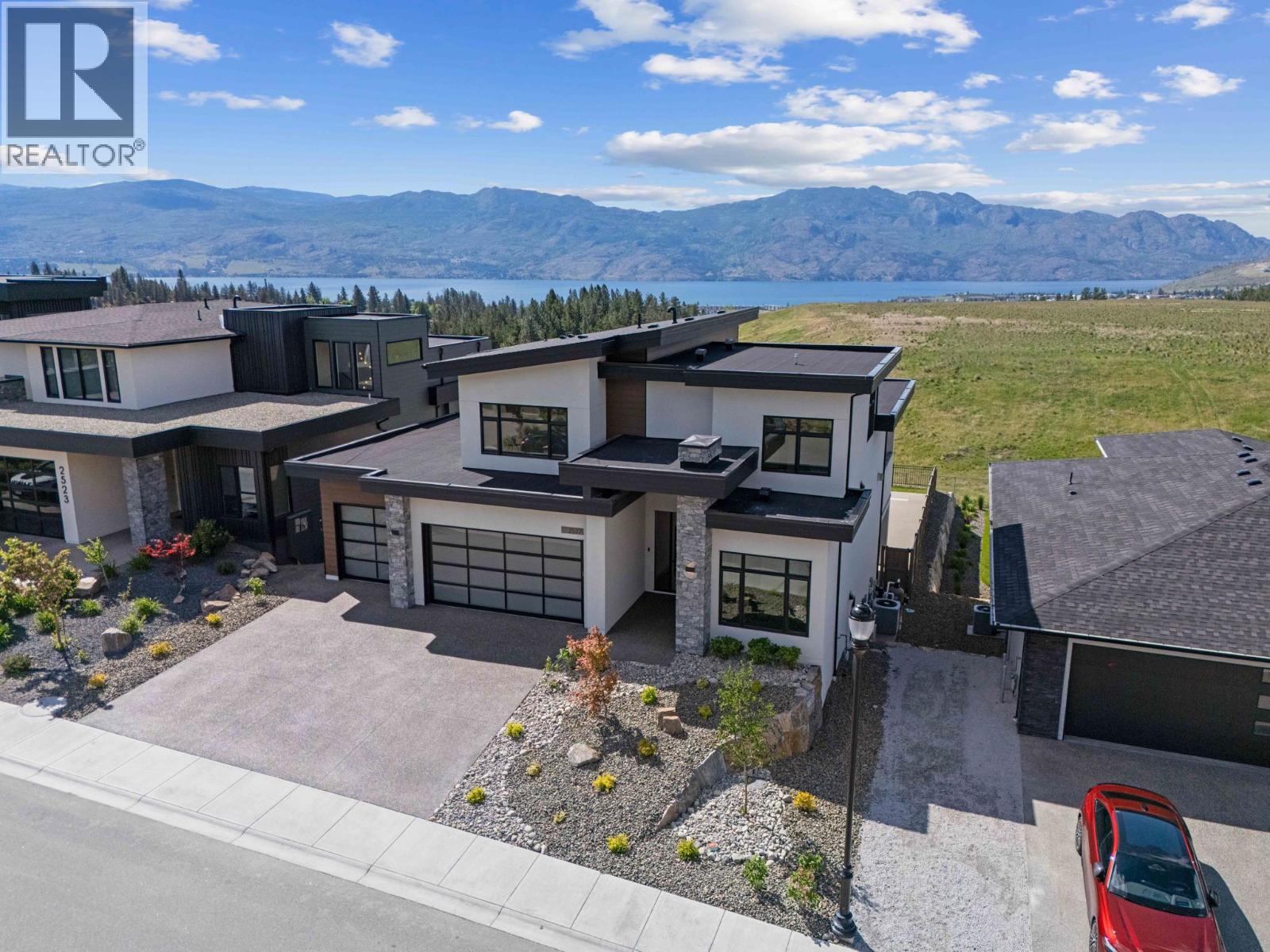 2527 Pinnacle Ridge Drive, West Kelowna, British Columbia  V4T 0G4 - Photo 2 - 10381902