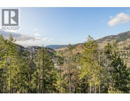 2140 Montenegro Drive, Kelowna, British Columbia  V1P 0B2 - Photo 35 - 10387475