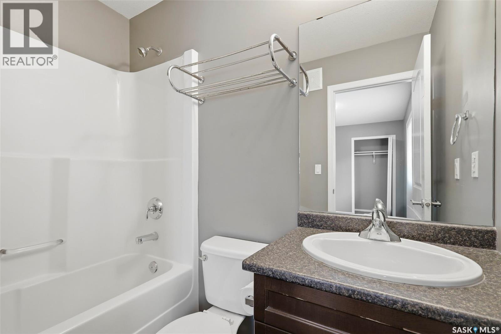 166 Rajput Way, Saskatoon, Saskatchewan  S7W 0L5 - Photo 18 - SK036591