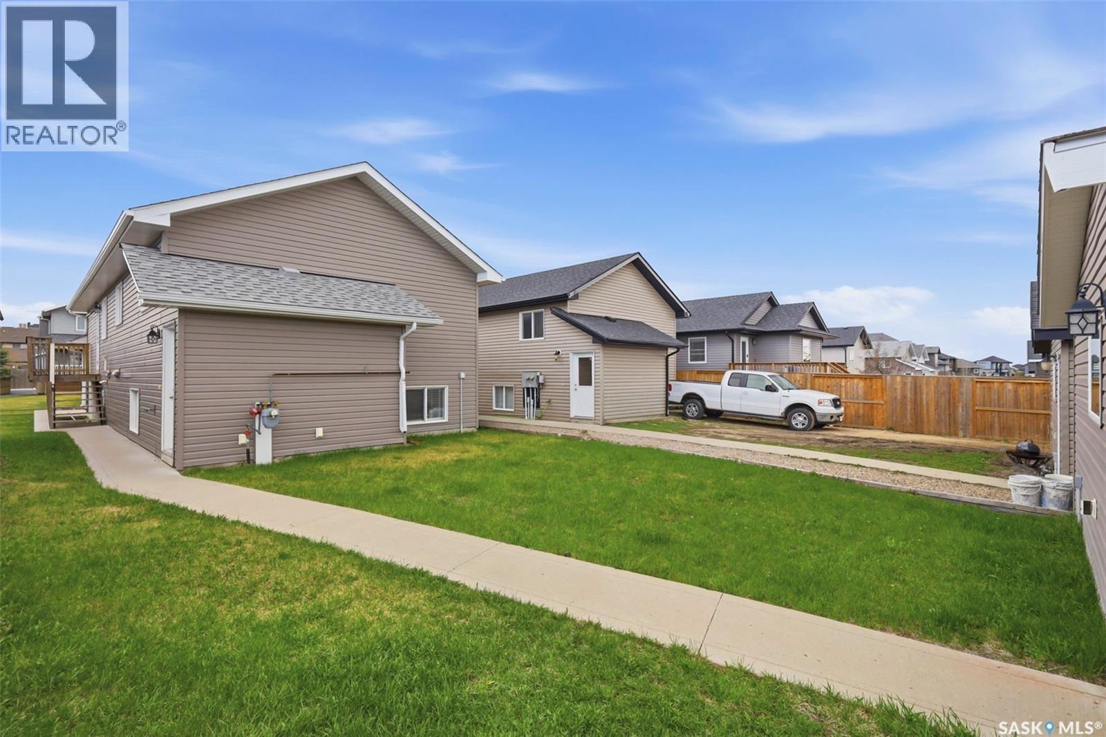 166 Rajput Way, Saskatoon, Saskatchewan  S7W 0L5 - Photo 39 - SK036591