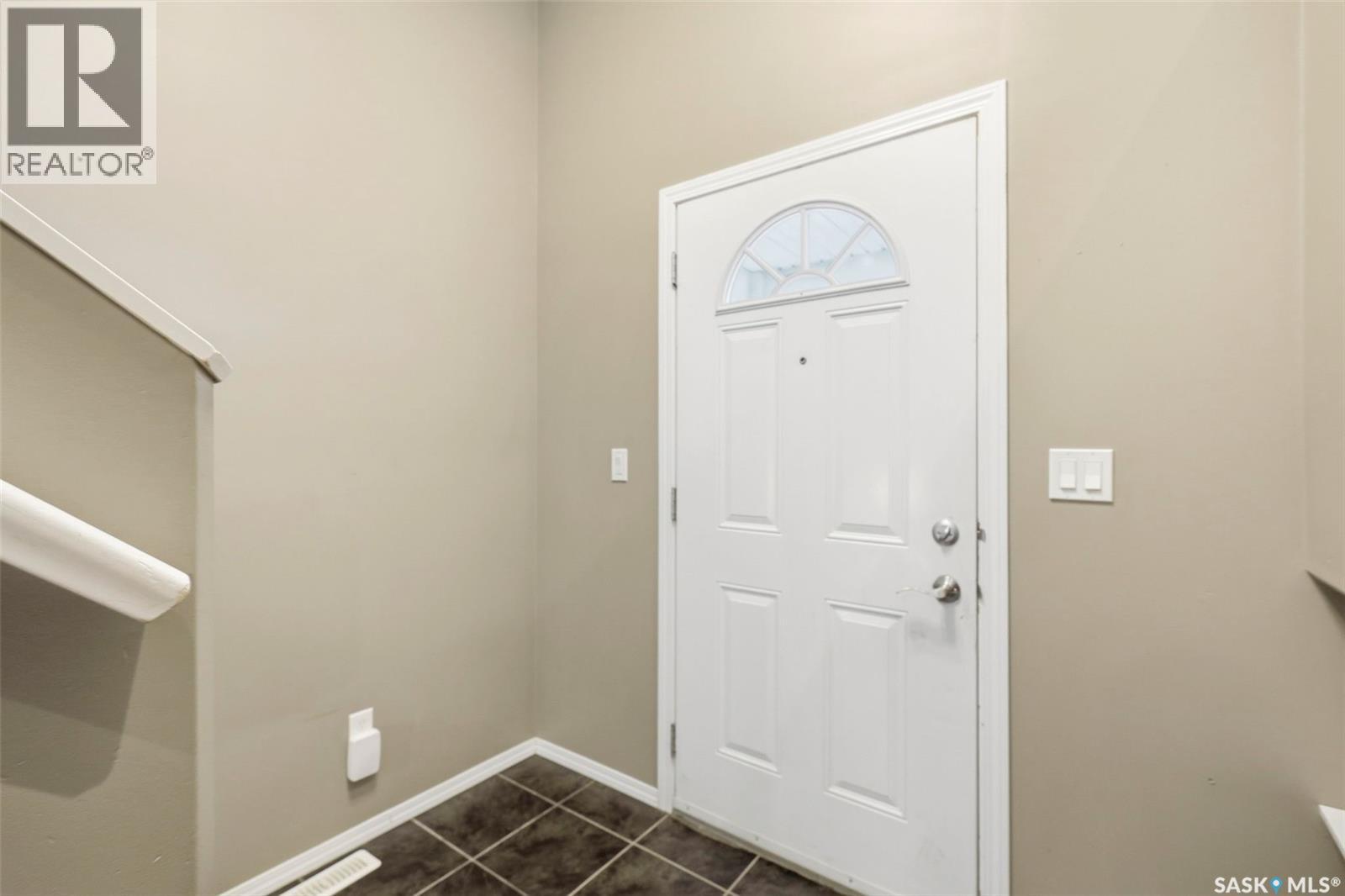 166 Rajput Way, Saskatoon, Saskatchewan  S7W 0L5 - Photo 5 - SK036591