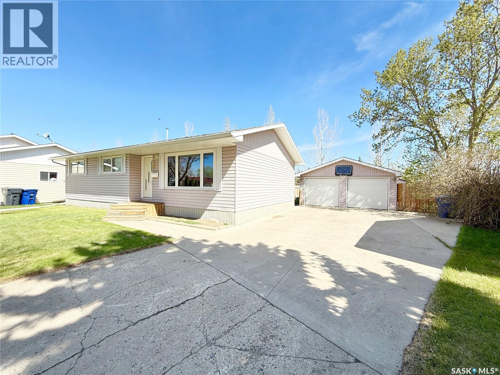 536 Mcgillivray Drive, Weyburn, Saskatchewan  S4H 1M2 - Photo 38 - SK036579