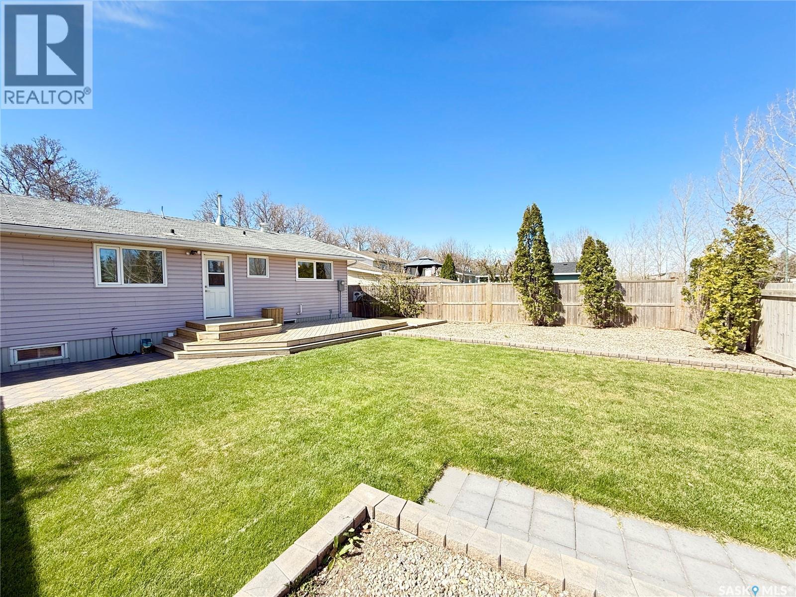 536 Mcgillivray Drive, Weyburn, Saskatchewan  S4H 1M2 - Photo 5 - SK036579