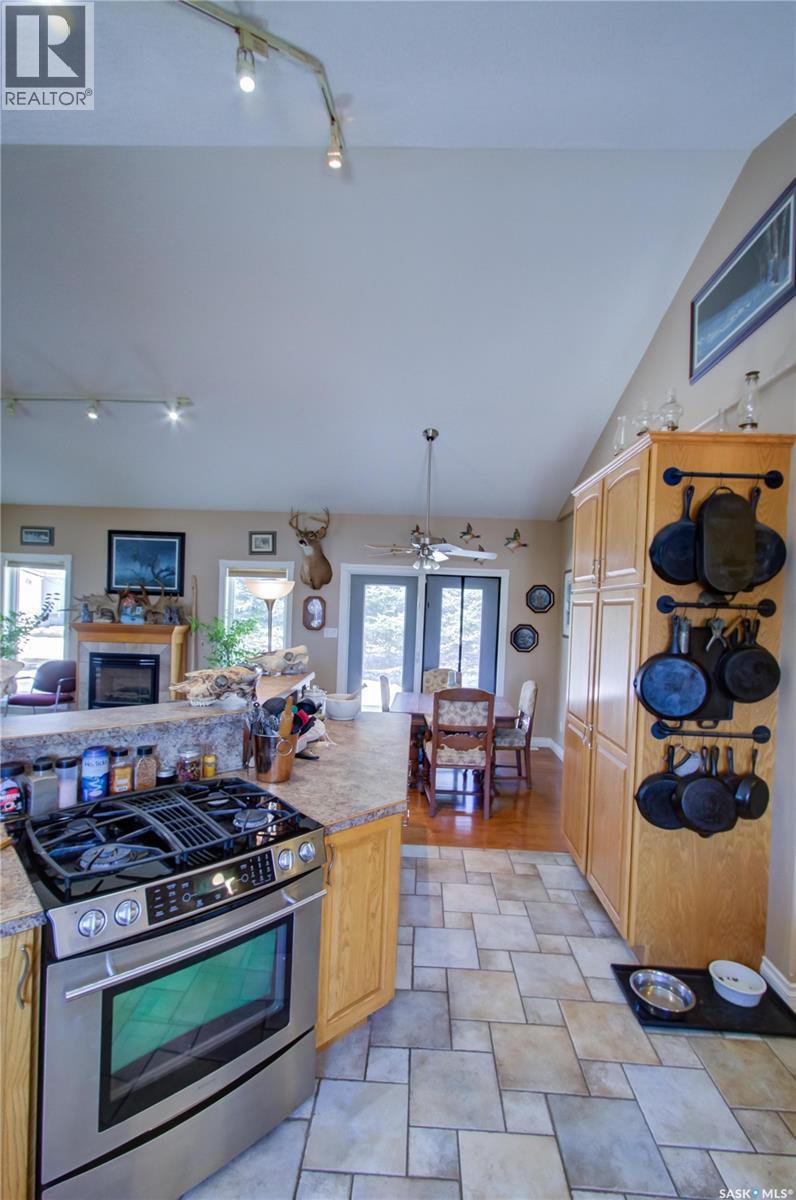 120 1st Avenue E, Love, Saskatchewan  S0J 1P0 - Photo 12 - SK036577