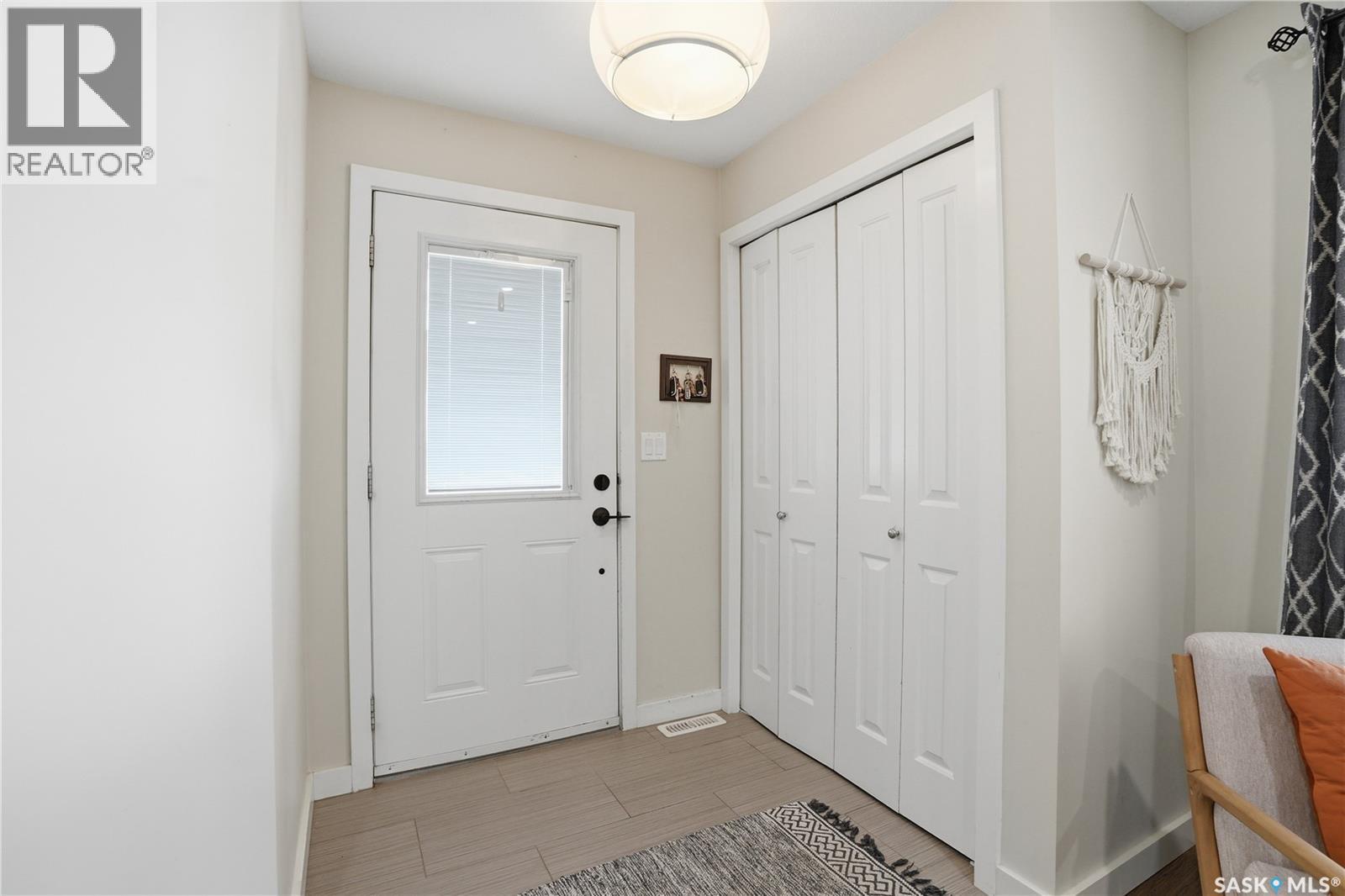 2203 1015 Patrick Crescent, Saskatoon, Saskatchewan  S7W 0M3 - Photo 3 - SK036480