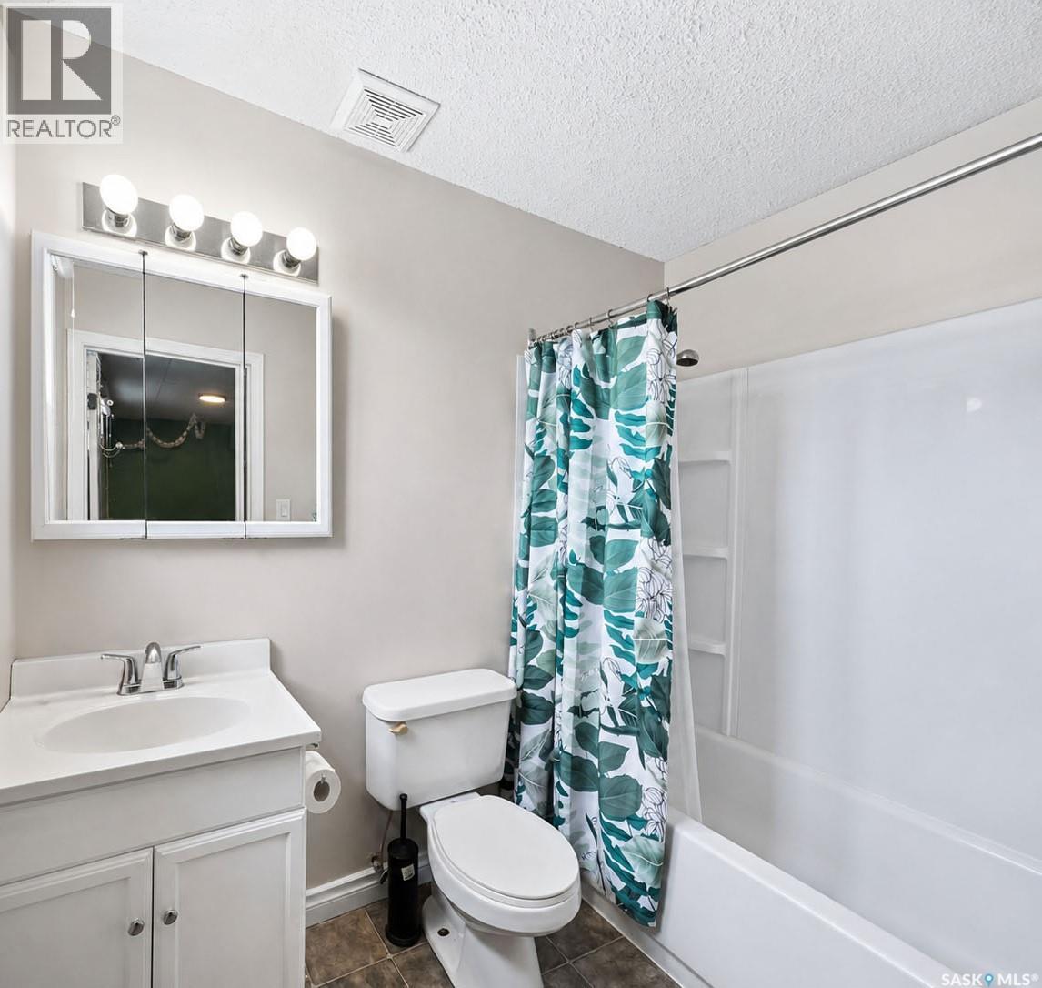 312 20th Street E, Prince Albert, Saskatchewan  S6V 1K8 - Photo 23 - SK036475