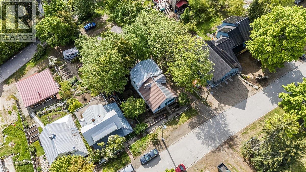 2050 Georgia Street, Rossland, British Columbia V0G 1Y0 - Photo 41 - 10388184