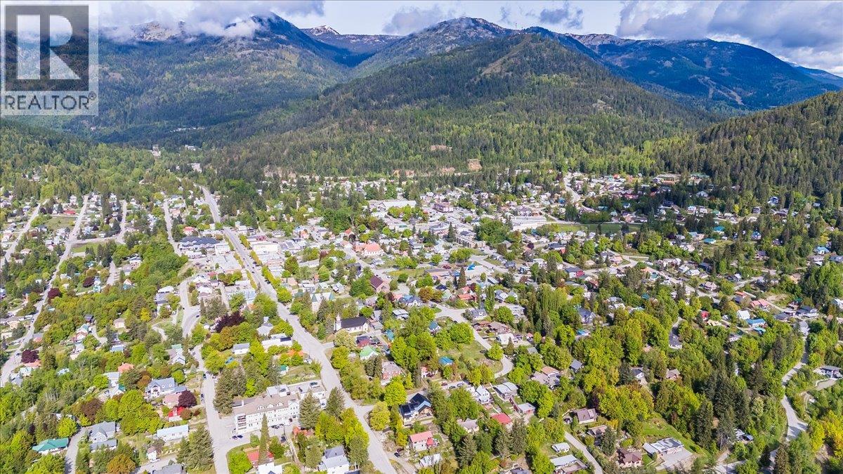 2050 Georgia Street, Rossland, British Columbia V0G 1Y0 - Photo 49 - 10388184