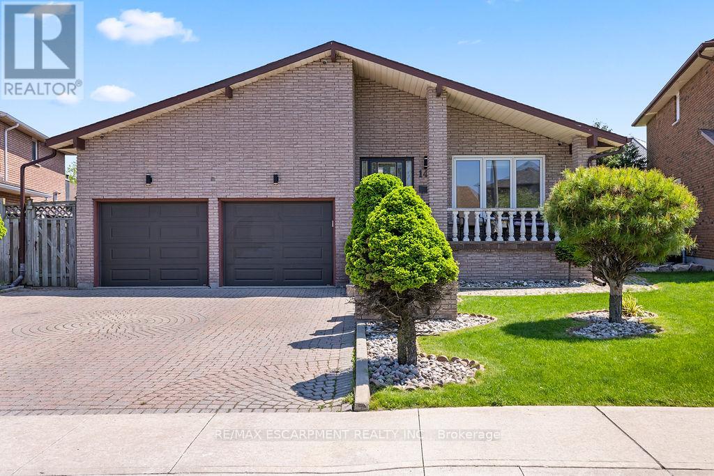 140 Solomon Crescent, Hamilton, Ontario  L8W 2G7 - Photo 1 - X13152086