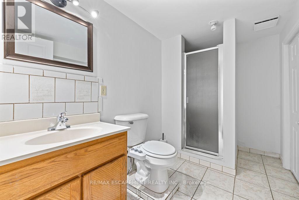 140 Solomon Crescent, Hamilton, Ontario  L8W 2G7 - Photo 44 - X13152086