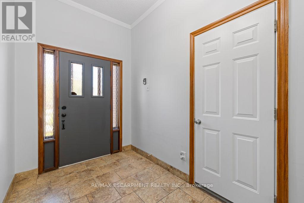 140 Solomon Crescent, Hamilton, Ontario  L8W 2G7 - Photo 7 - X13152086