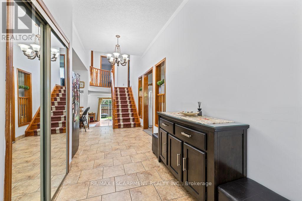 140 Solomon Crescent, Hamilton, Ontario  L8W 2G7 - Photo 8 - X13152086