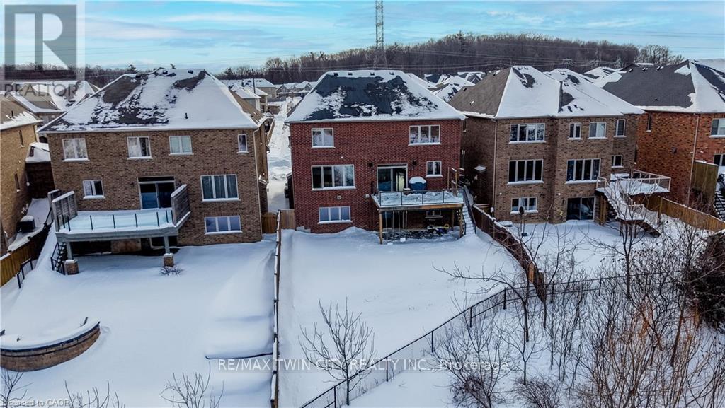 268 Evens Pond Crescent, Kitchener, Ontario  N2R 0B8 - Photo 38 - X13152110