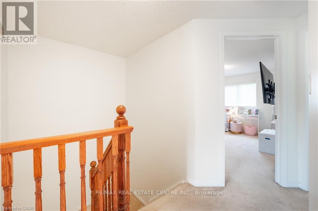 30 Fallowfield Drive, Kitchener, Ontario  N2C 0A8 - Photo 15 - X13152196