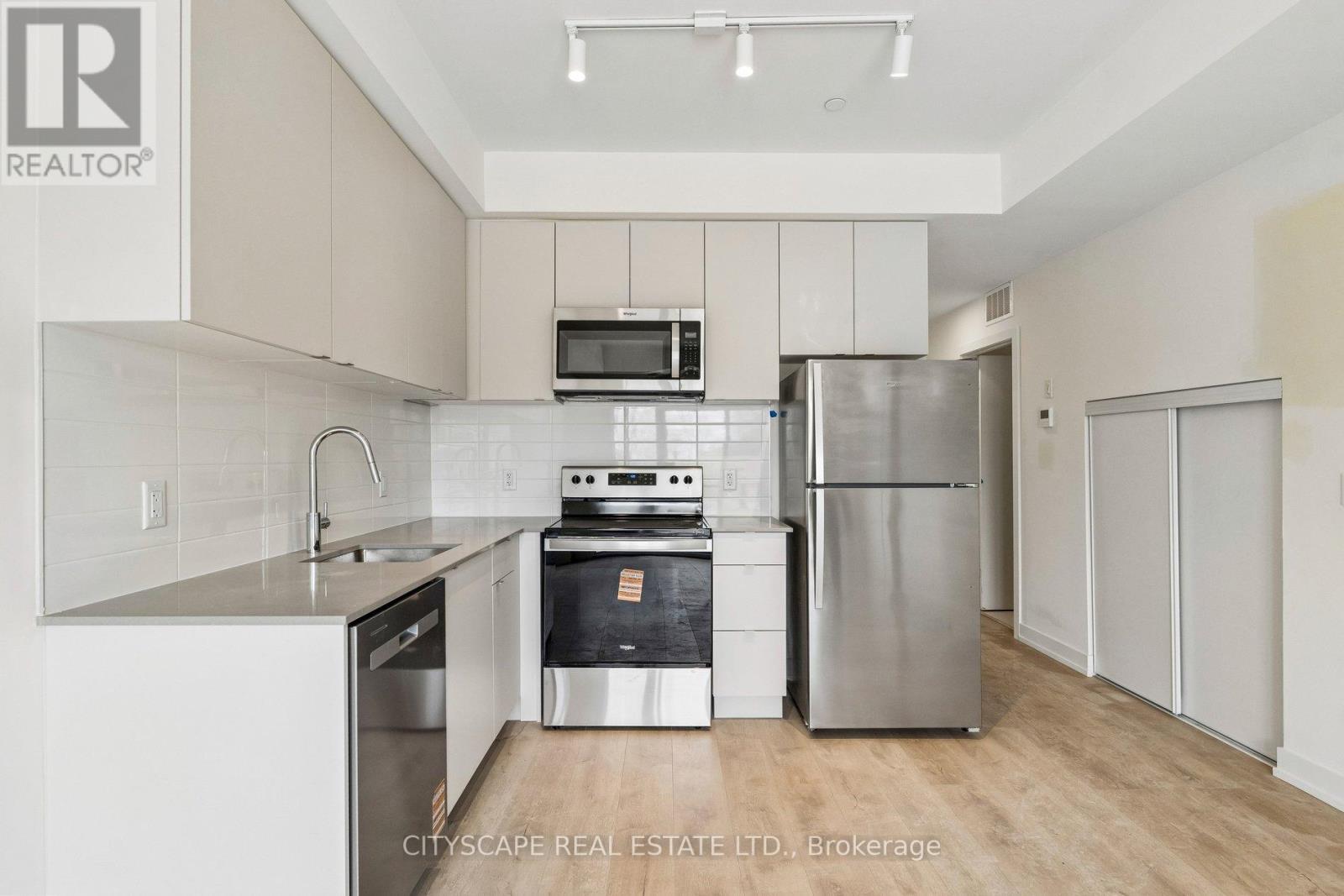 201b - 16 Melbourne Avenue, St. Catharines, Ontario  L2P 0G5 - Photo 10 - X13152218